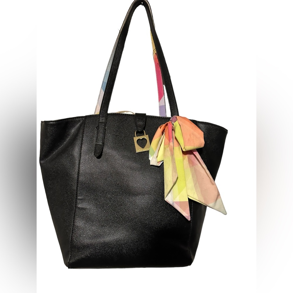 Betsy Johnson Shoulder bag